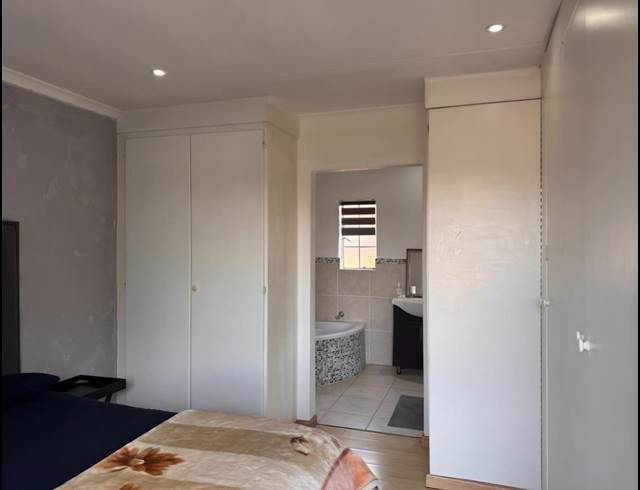 3 BEDROOM SECTIONAL TITLE FOR SALE IN WILGEHEUWEL